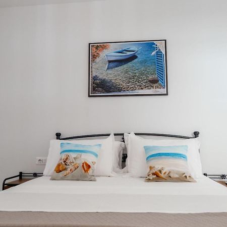 Aleksandra Apartments Sarandë Eksteriør bilde