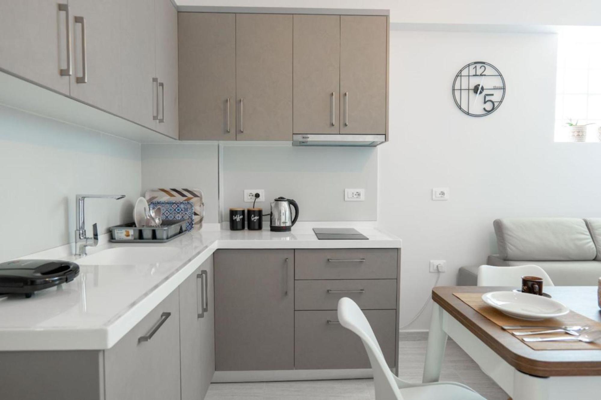 Aleksandra Apartments Sarandë Eksteriør bilde