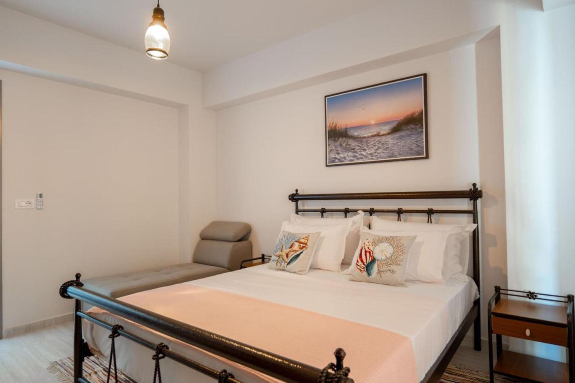 Aleksandra Apartments Sarandë Eksteriør bilde